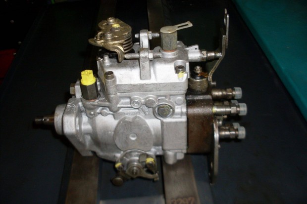 Volkswagen T4 2,4 felújított adagoló