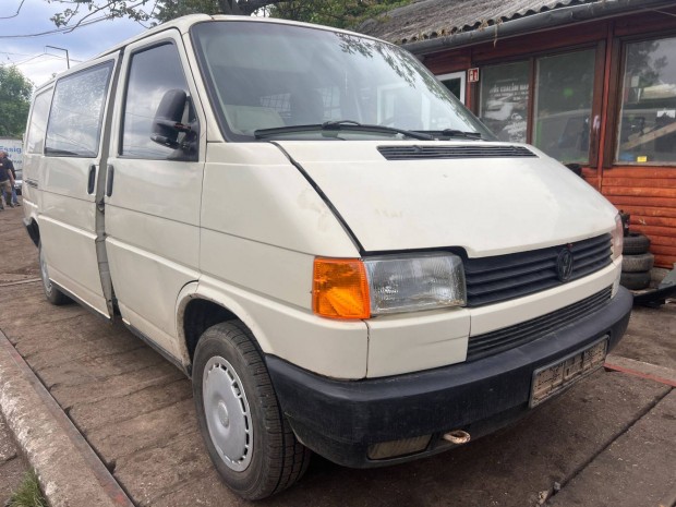 Volkswagen T4 (1994) 2.4D AAB Alkatrészek #M2568