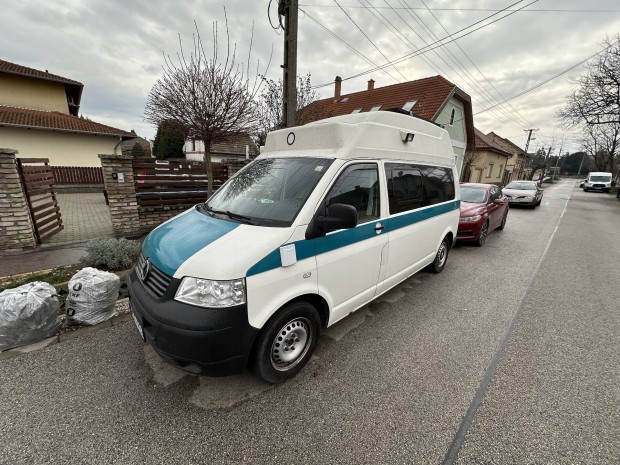 Volkswagen T5 lakaut (Camper)