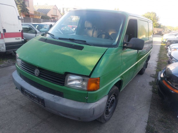 Volkswagen T.4 2.4 alkatrszei