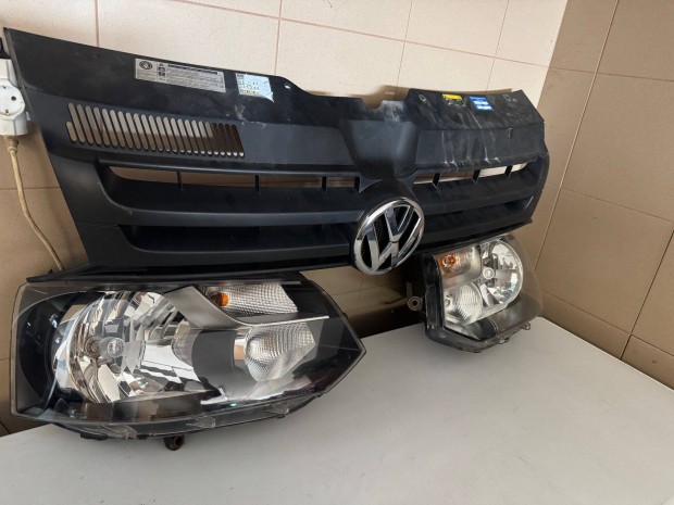 Volkswagen T 5 .1 Facelift Lámpa Hűtőmaszk Gyári!