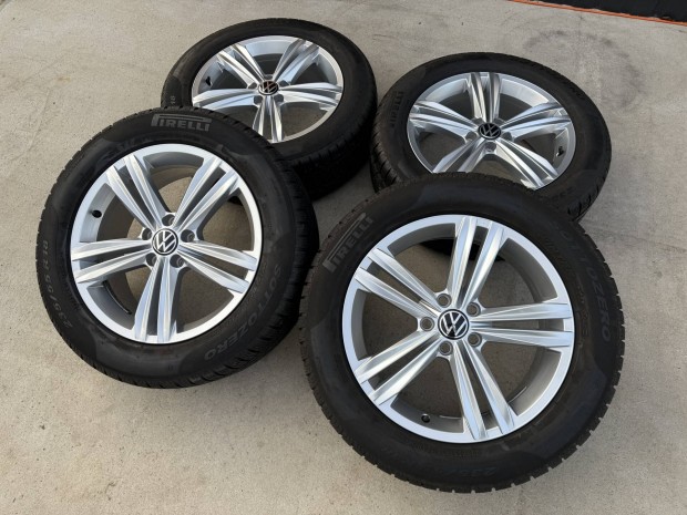 Volkswagen Tiguan 18 tli szett Sebring felni 235/55R18 Pirelli gumi 