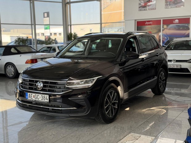 Volkswagen Tiguan 1.5 TSI Life 8eKm.Magyarorsz�...