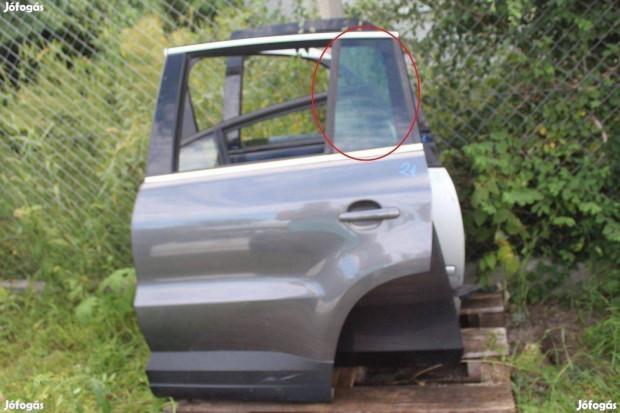 Volkswagen Tiguan 2007-2011 bal hátsó háromszög ablak