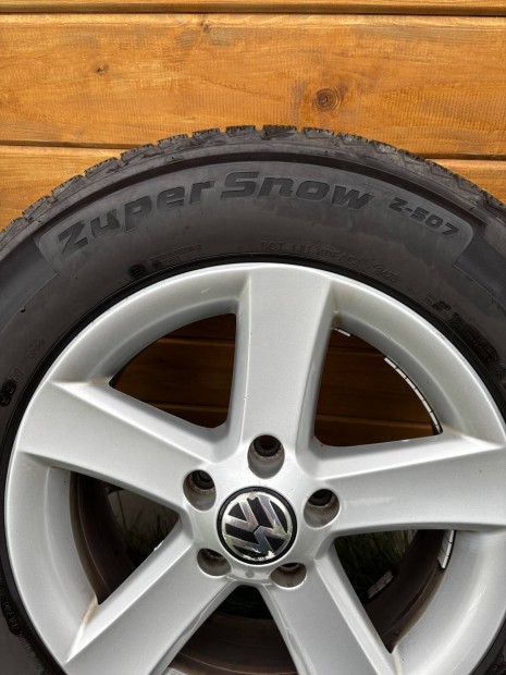 Volkswagen Tiguán Felni Téli gumival Eladó