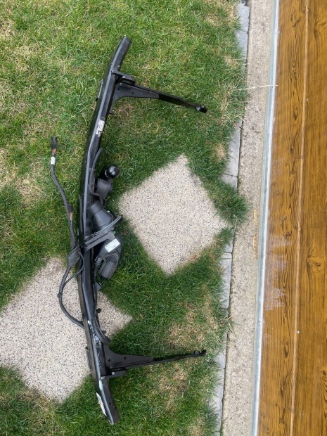 Volkswagen Tiguan II elektromos von�horog