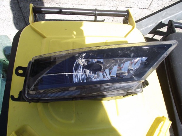 Volkswagen Tiguan jobb első ködfényszóró 2016-tól 5NA941700B