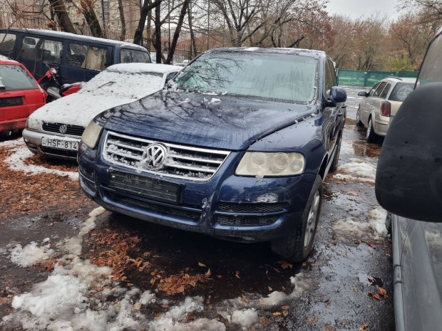 Volkswagen Touareg motorhztet elad