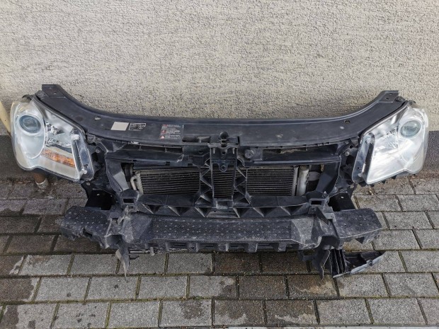 Volkswagen Touran 1T1 1T2 komplett homlokfal fényszóró