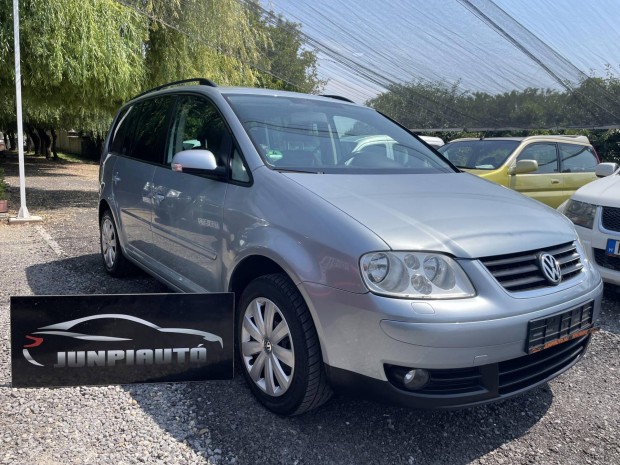 Volkswagen Touran 1.6 Megbzhat egyter frisse...