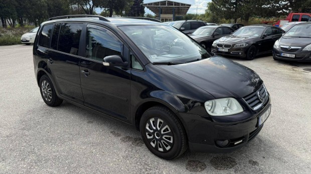 Volkswagen Touran 1.6 Trendline Alkalmi Vtel....