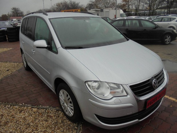 Volkswagen Touran 1.6 Trendline Family Tempomat...