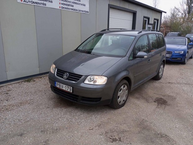 Volkswagen Touran 1.6 Trendline Sorszám:39