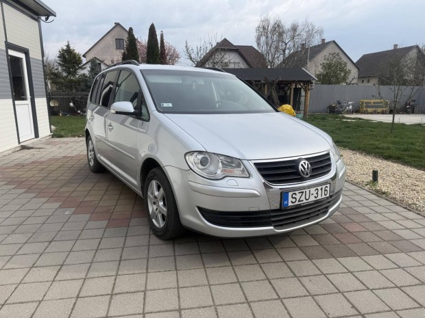 Volkswagen Touran 1.9 PD TDi Conceptline