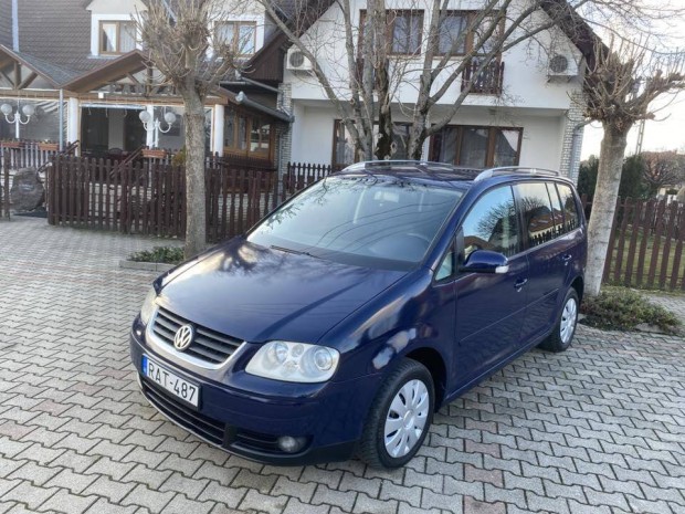 Volkswagen Touran 1.9 PD TDi Highline