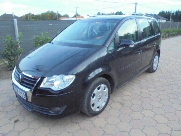 Volkswagen Touran 1.9 PD TDi Highline Magyarors...