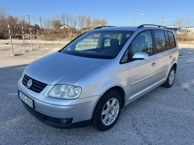 Volkswagen Touran 1.9 PD TDi Trendline 7 Szeml...