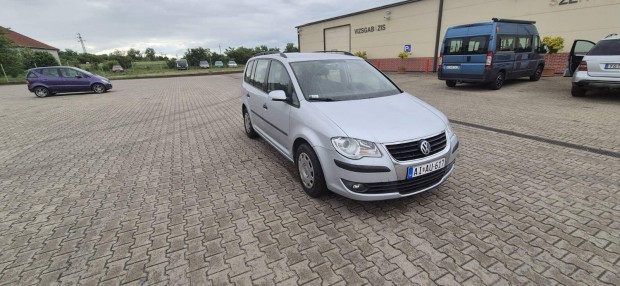 Volkswagen Touran 1.9 PD TDi Trendline