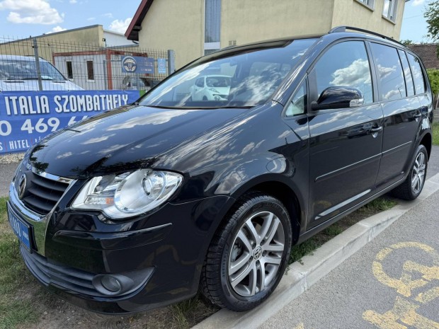 Volkswagen Touran 1.9 PD TDi Trendline DSG 7 SZ...