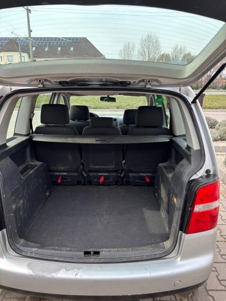 Volkswagen Touran 1.9 TDI elad�