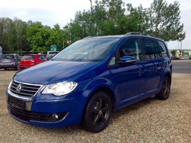 Volkswagen Touran 2.0 CR TDI Highline DSG friss...