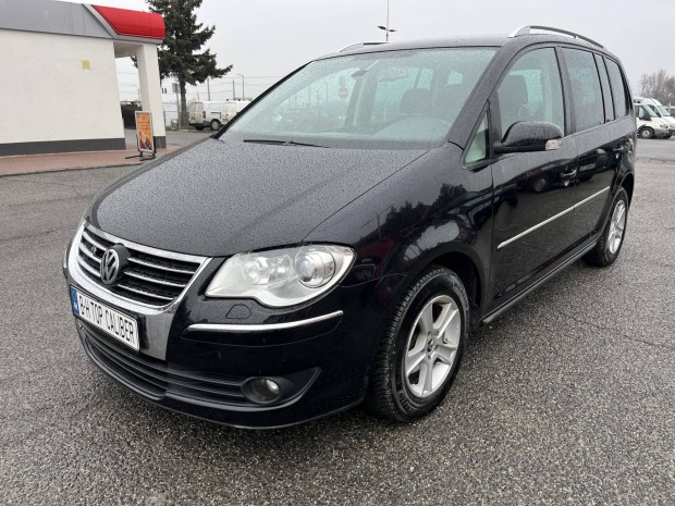 Volkswagen Touran 2.0 PD TDI Highline DSG R-LIN...