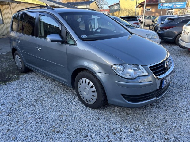 Volkswagen Touran 2.0 PD TDI Highline Family