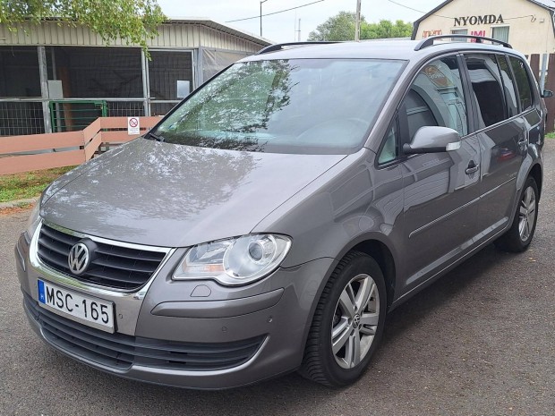 Volkswagen Touran 2.0 PD TDI Trendline Family