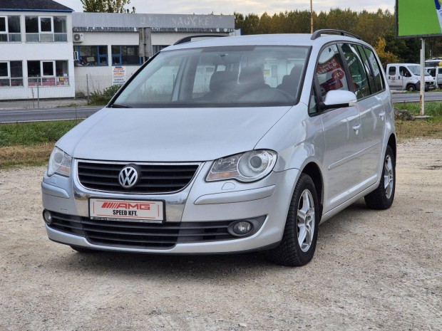 Volkswagen Touran Cross1.9 PD TDi DSG DPF