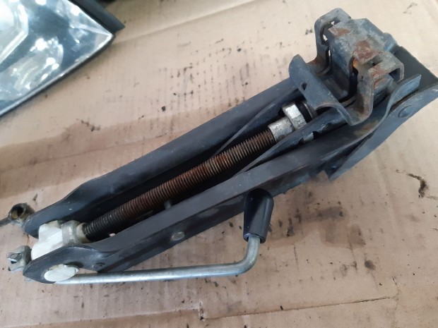 Volkswagen Touran Emel�