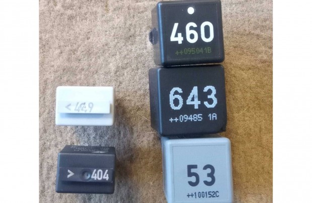 Volkswagen Touran I, Volkswagen Caddy III Rel� 8K0951253