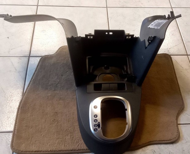 Volkswagen Touran I, Volkswagen Caddy III V�lt� box