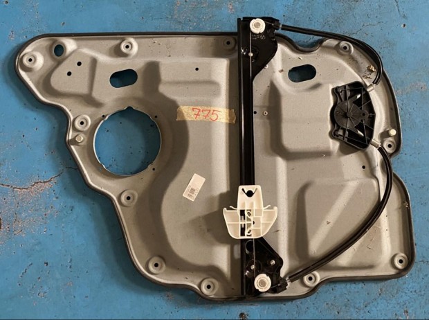 Volkswagen Touran jobb h�ts� oldali ablakemel� 1T0839462P elad�