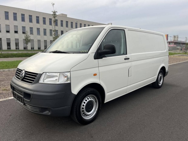 Volkswagen Transporter 1.9 TDI Basic hossztott...