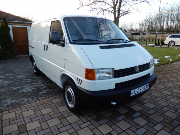 Volkswagen Transporter 2.4 7DB 1Z2 Megkímélt.MA...
