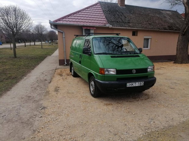 Volkswagen Transporter 70x02A