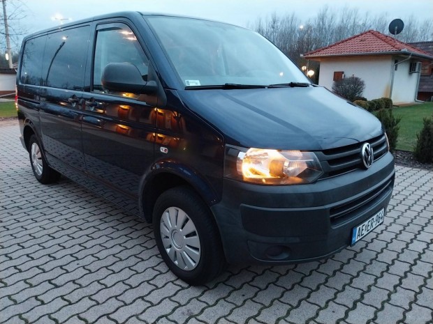Volkswagen Transporter Caravelle 2.0 CR TDI Com...