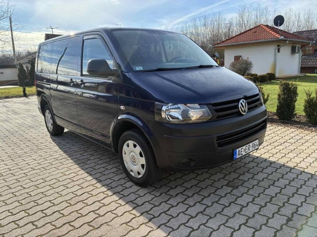 Volkswagen Transporter Caravelle 2.0 CR TDI Com...