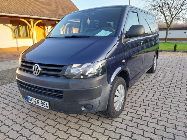 Volkswagen Transporter Caravelle 2.0 CR TDI Com...