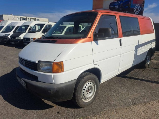 Volkswagen Transporter Caravelle 2.4 7DK 2F2 6...