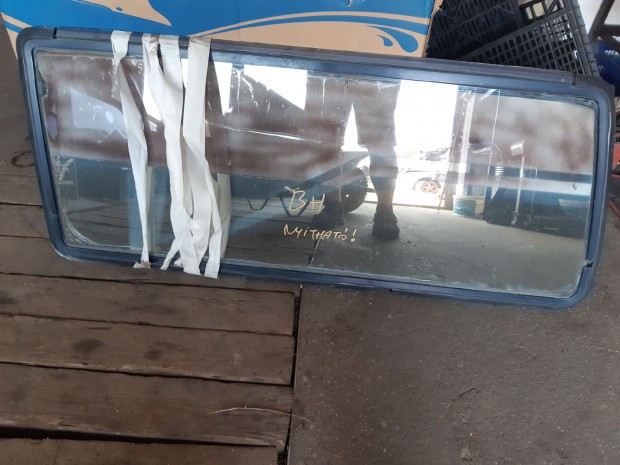 Volkswagen Transporter T4 91-03 Bal Hts Csomagtr Ablakveg