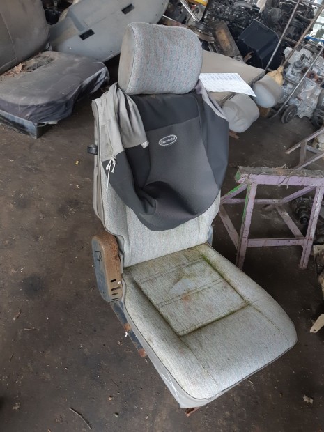 Volkswagen Transporter T4 91-03 Jobb H�ts� �l�s