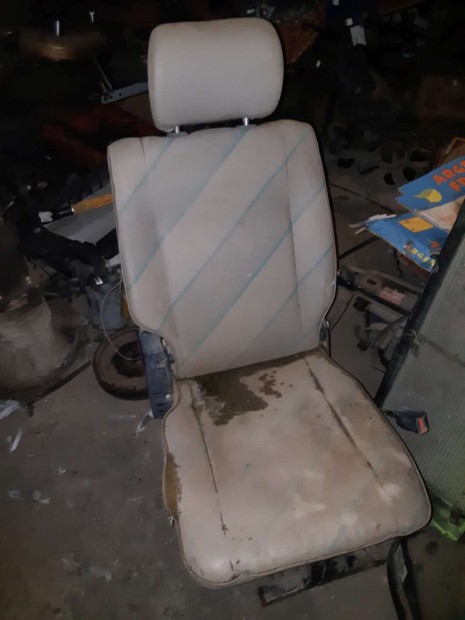 Volkswagen Transporter T4 91-03 Jobb H�ts� �l�s