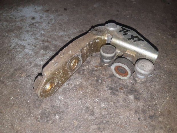 Volkswagen Transporter T4 91-03 Jobb Tol�ajt� K�z�ps� G�rg�