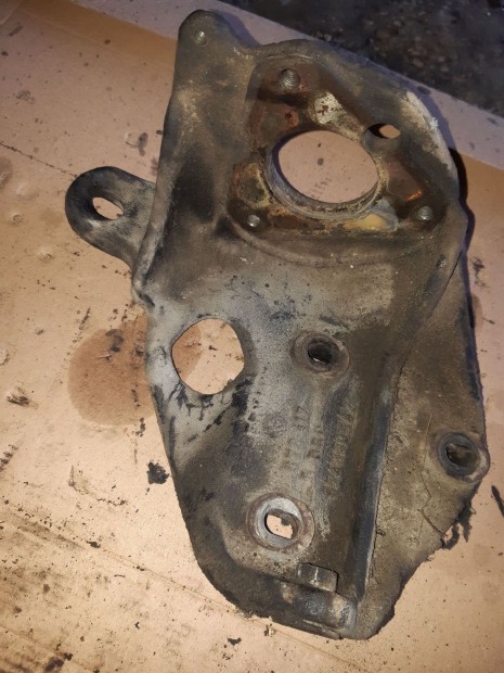 Volkswagen Transporter T4 91-96 Adagoló Tartó Bak