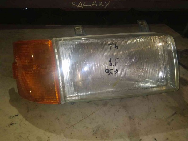 Volkswagen Transporter T4 96-03 Jobb Első Lámpa Búra + Elektromos