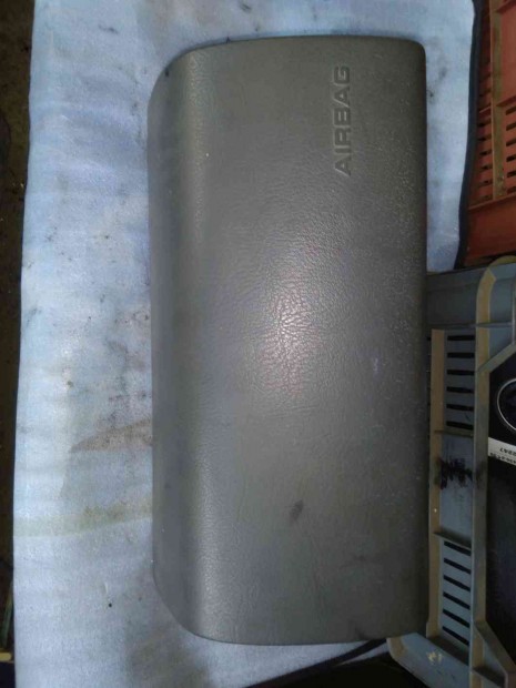 Volkswagen Transporter T4 96-98 Utasoldali L�gzs�k