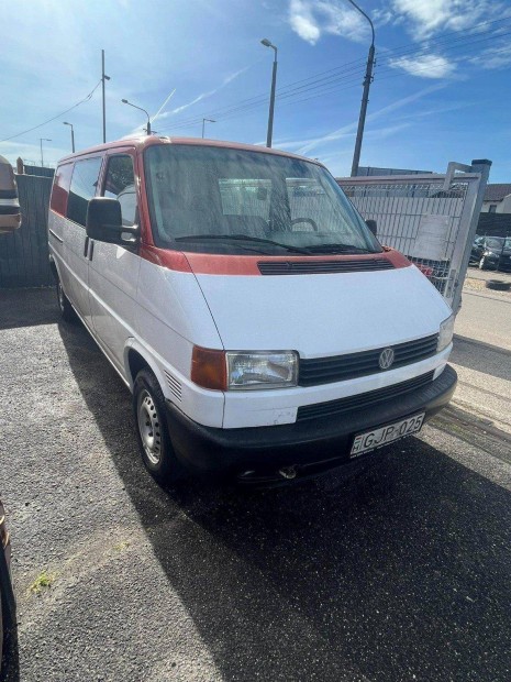 Volkswagen Transporter T4 Caravelle 2.4 7DK 2F2