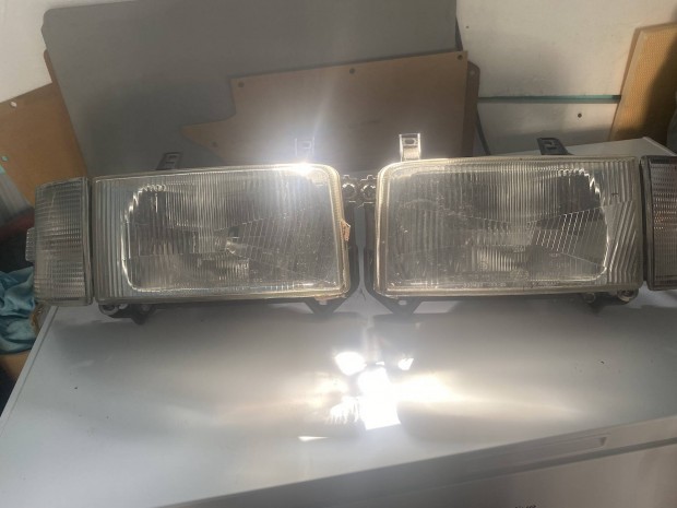 Volkswagen Transporter T4 alkatrészek