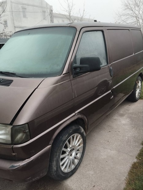 Volkswagen Transporter T4 karosszriaelemek